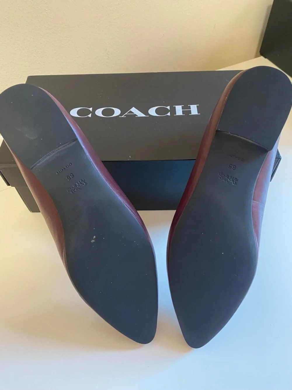 Coach Women's Burgundy Leather Pointed-toe Ballet Flats with Bow Accent - Picture 2 of 11